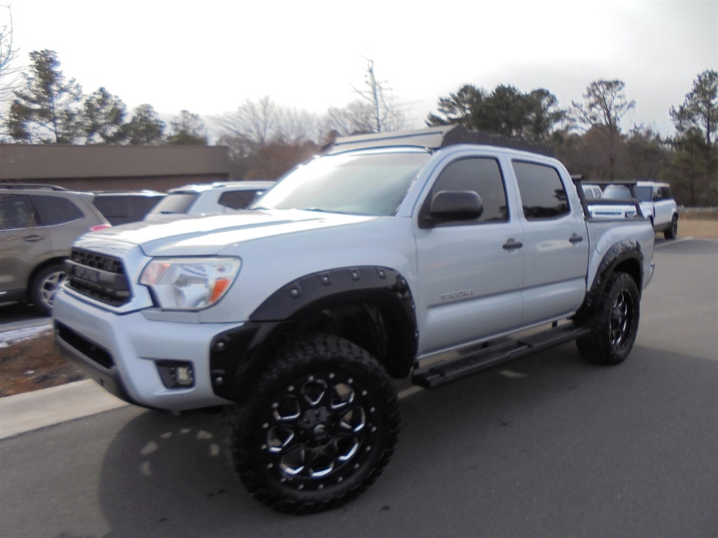 Toyota Tacoma 2WD Double Cab V6 AT PreRunner (Natl) 2013