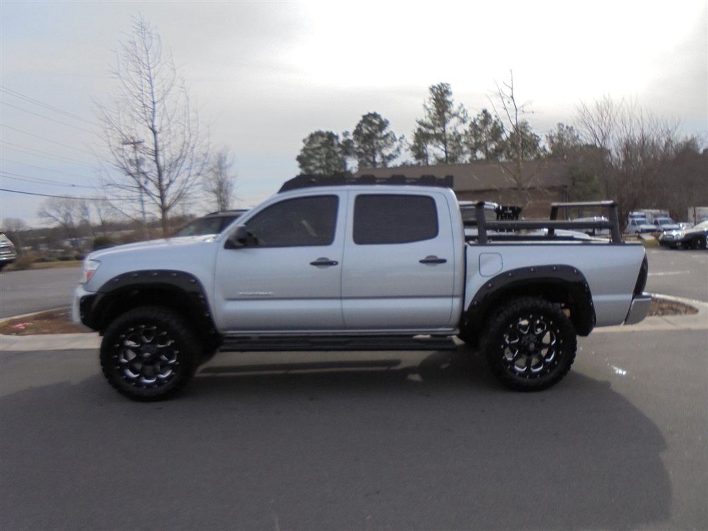 Toyota Tacoma 2WD Double Cab V6 AT PreRunner (Natl) 2013