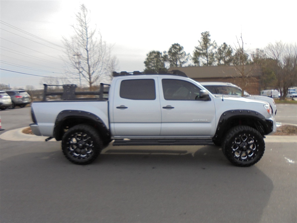 Toyota Tacoma 2WD Double Cab V6 AT PreRunner (Natl) 2013