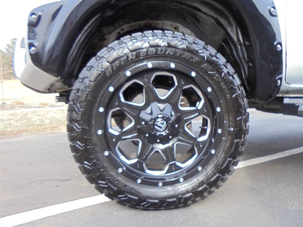 Toyota Tacoma 2WD Double Cab V6 AT PreRunner (Natl) 2013