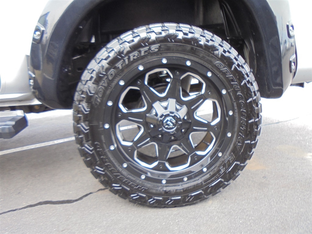 Toyota Tacoma 2WD Double Cab V6 AT PreRunner (Natl) 2013