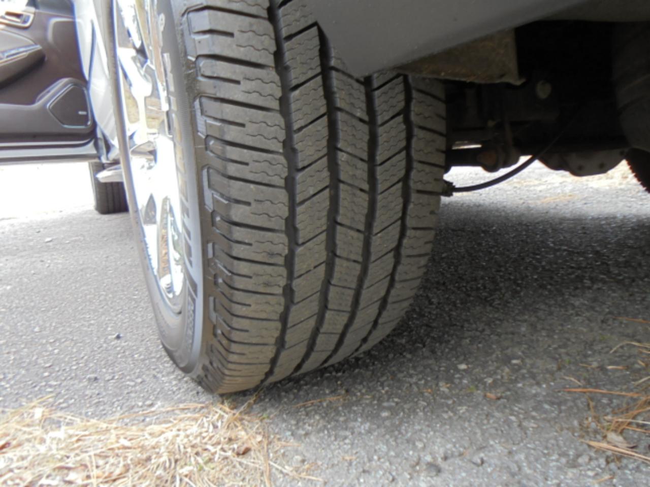 GMC Yukon XL 4WD 4dr Denali 2016