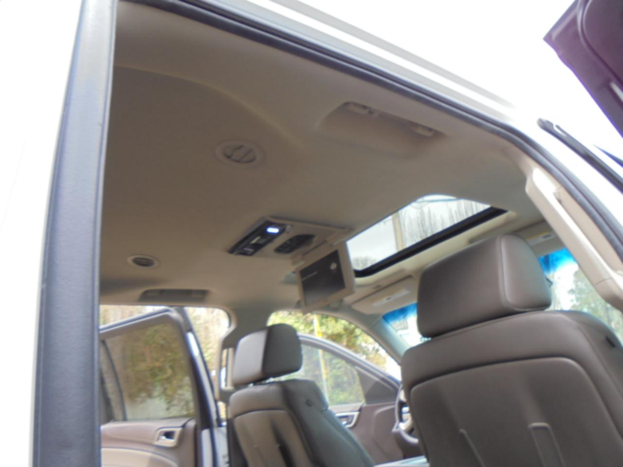 GMC Yukon XL 4WD 4dr Denali 2016