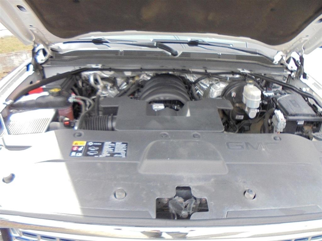 GMC Yukon XL 4WD 4dr Denali 2016