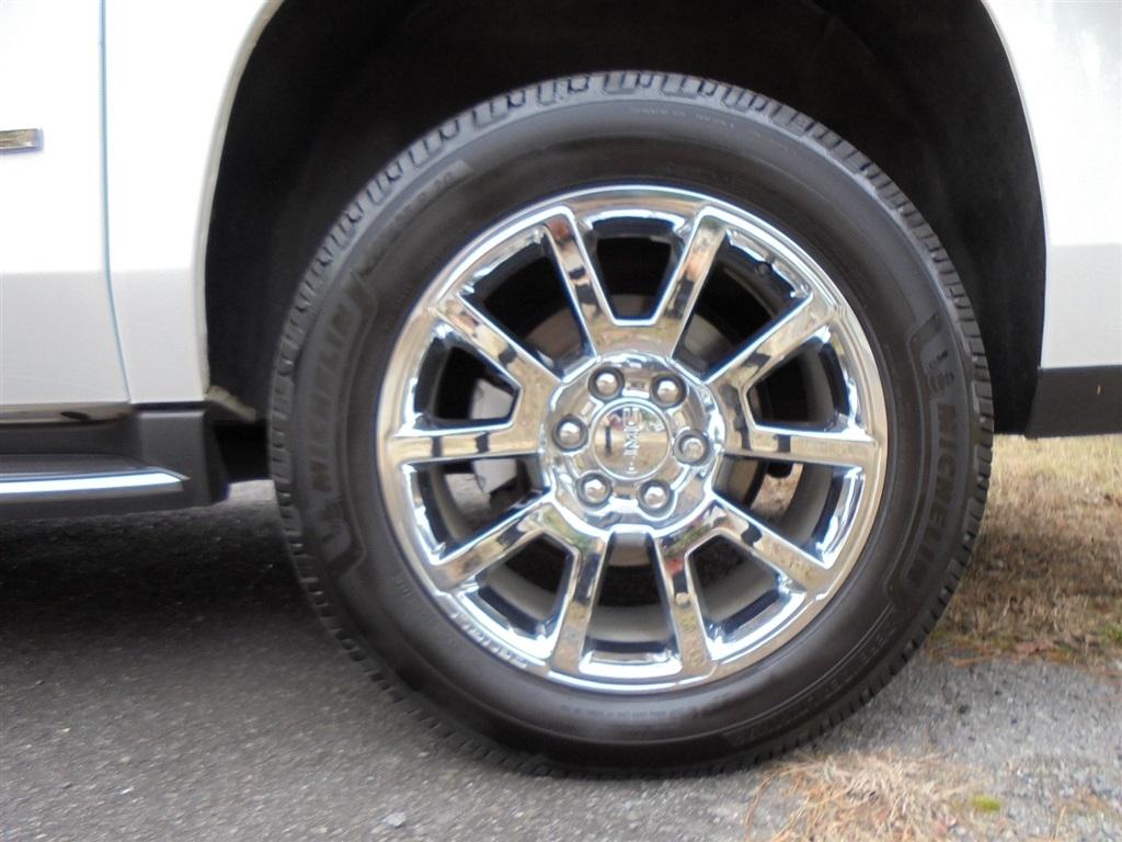 GMC Yukon XL 4WD 4dr Denali 2016