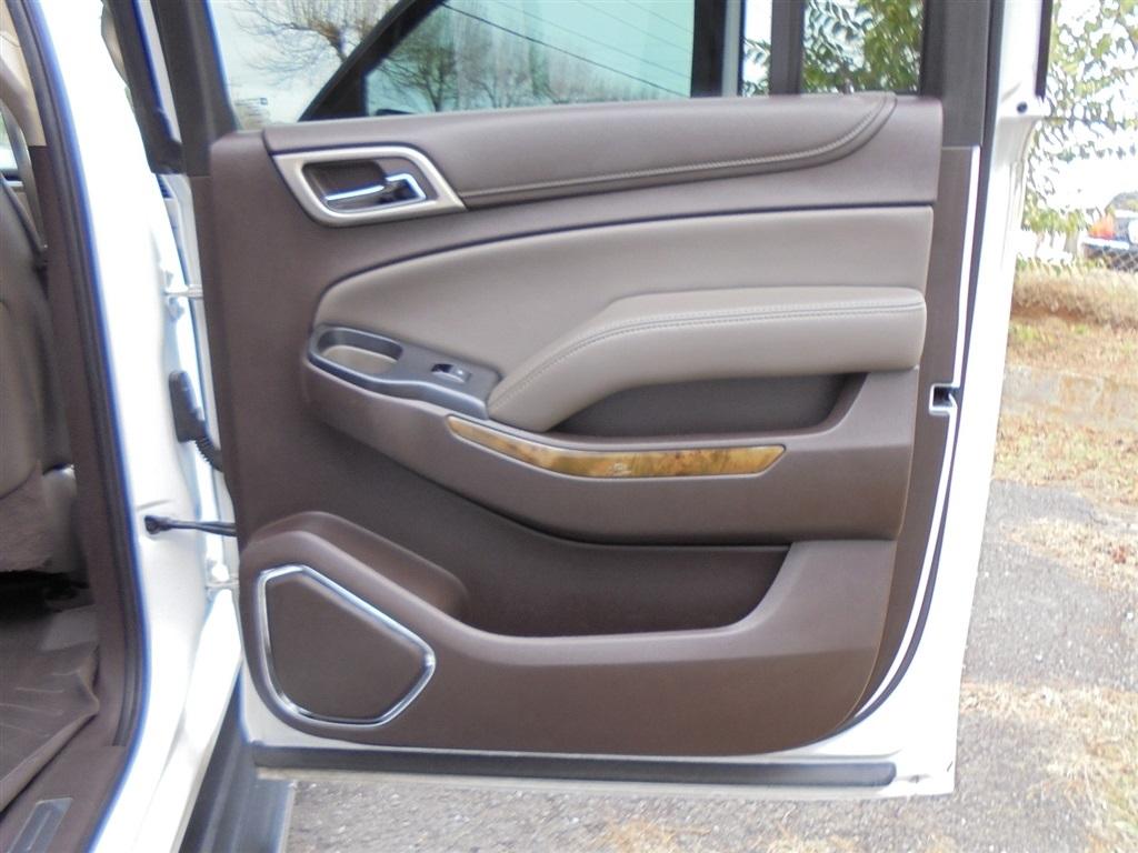 GMC Yukon XL 4WD 4dr Denali 2016