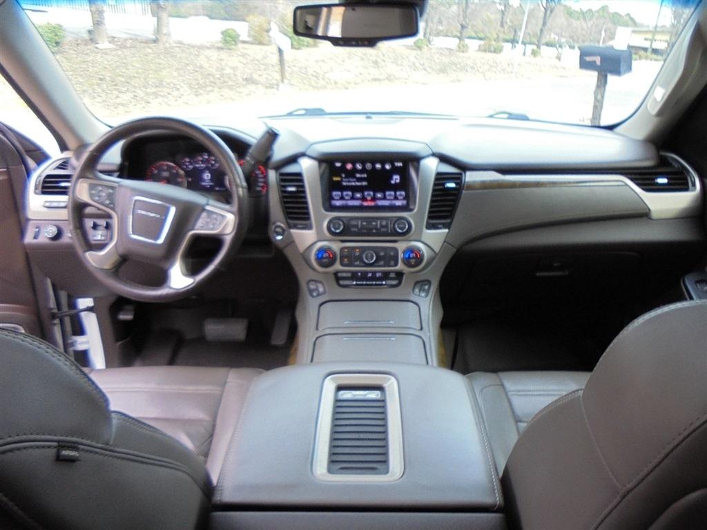 GMC Yukon XL 4WD 4dr Denali 2016