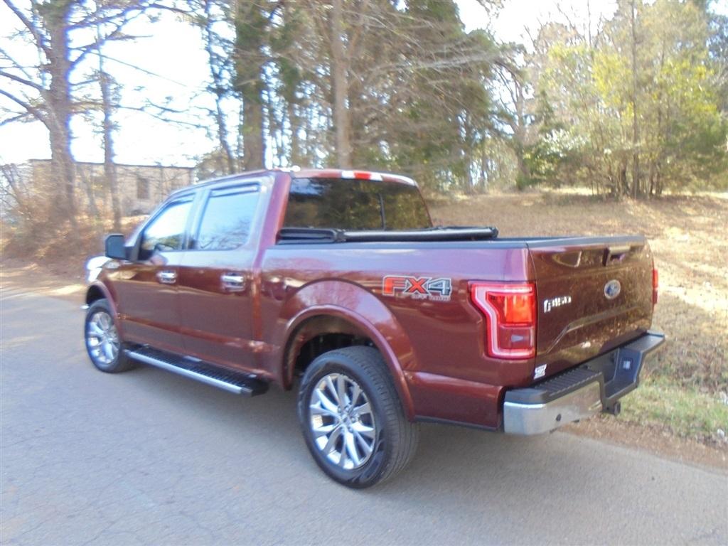 Ford F-150 4WD SuperCrew 145" Lariat 2017