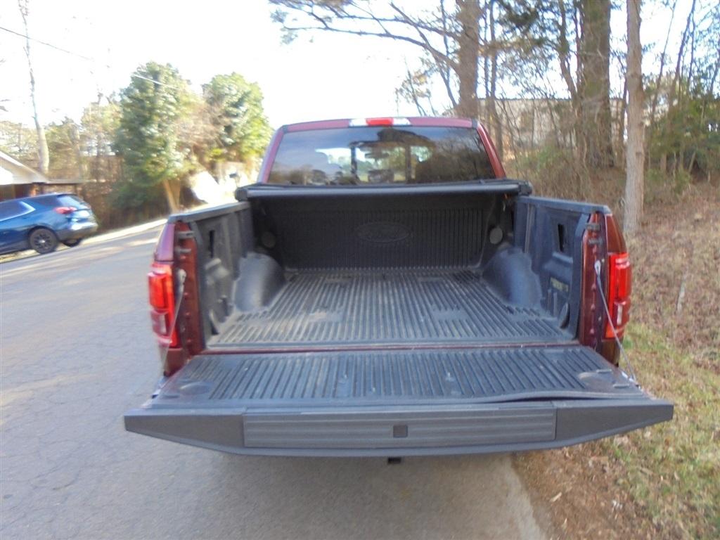 Ford F-150 4WD SuperCrew 145" Lariat 2017