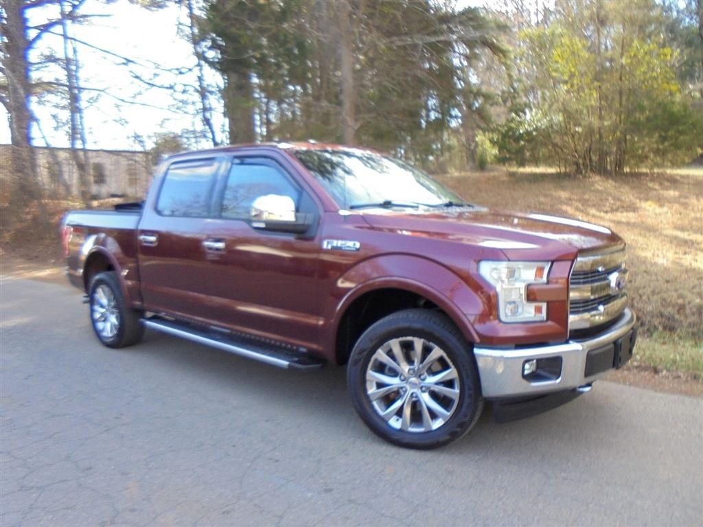 Ford F-150 4WD SuperCrew 145" Lariat 2017