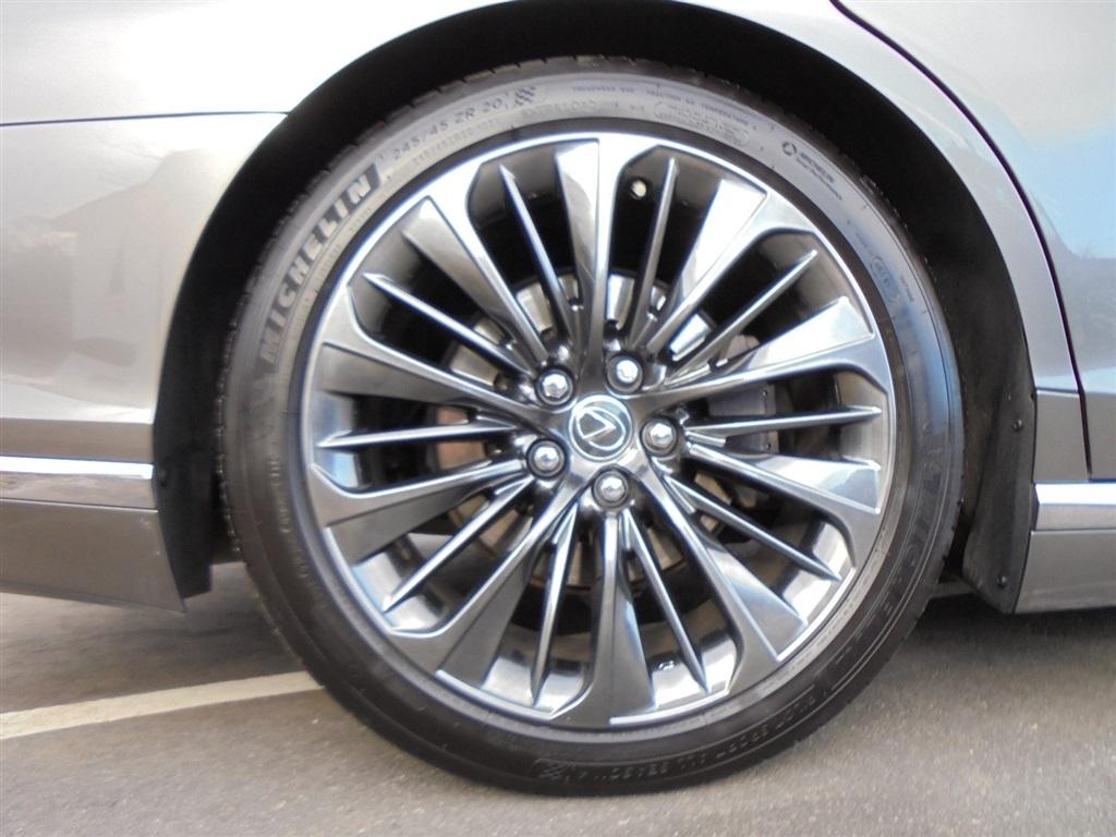 Lexus LS LS 500 RWD 2019