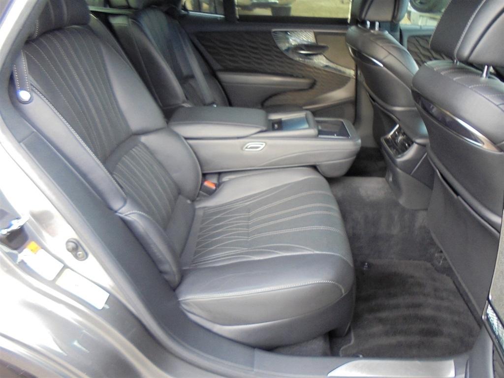 Lexus LS LS 500 RWD 2019