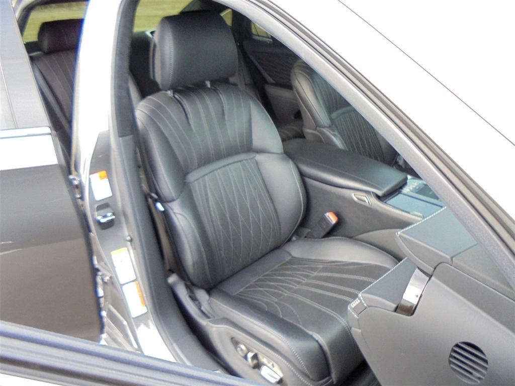 Lexus LS LS 500 RWD 2019