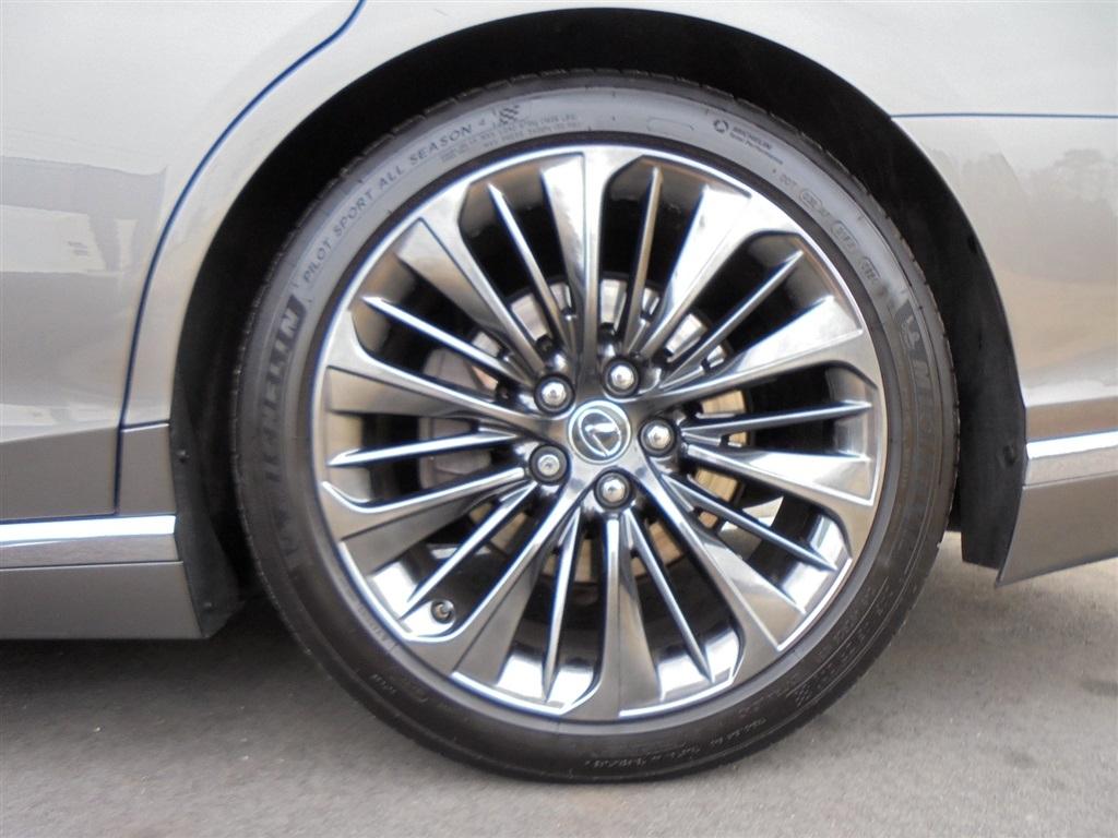 Lexus LS LS 500 RWD 2019