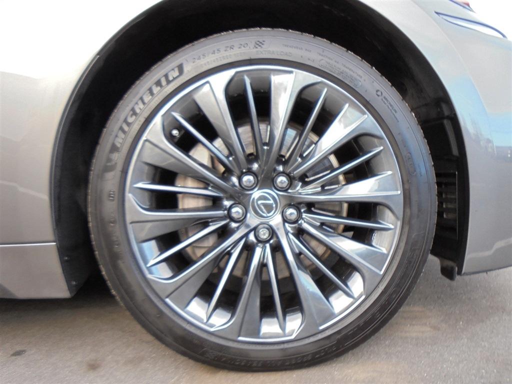 Lexus LS LS 500 RWD 2019