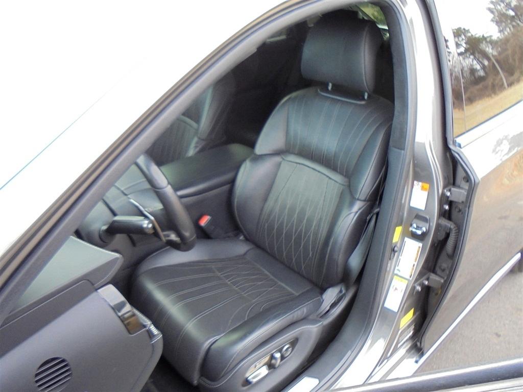 Lexus LS LS 500 RWD 2019