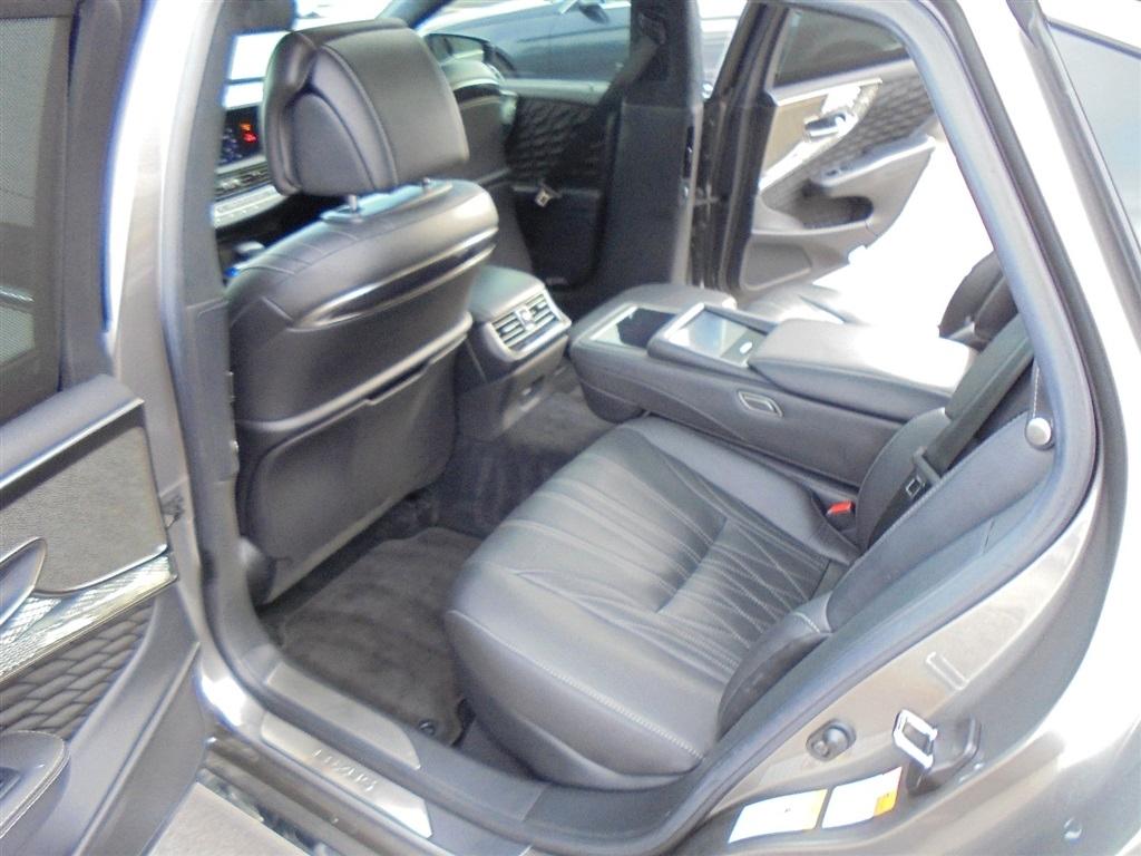 Lexus LS LS 500 RWD 2019