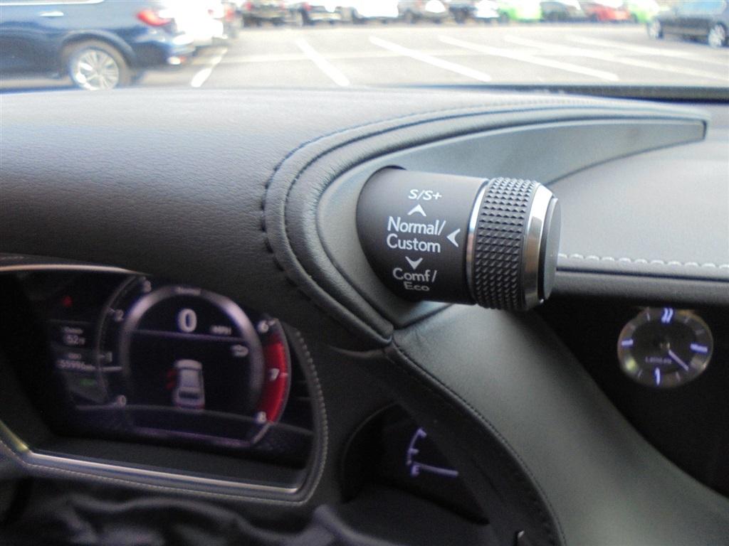 Lexus LS LS 500 RWD 2019