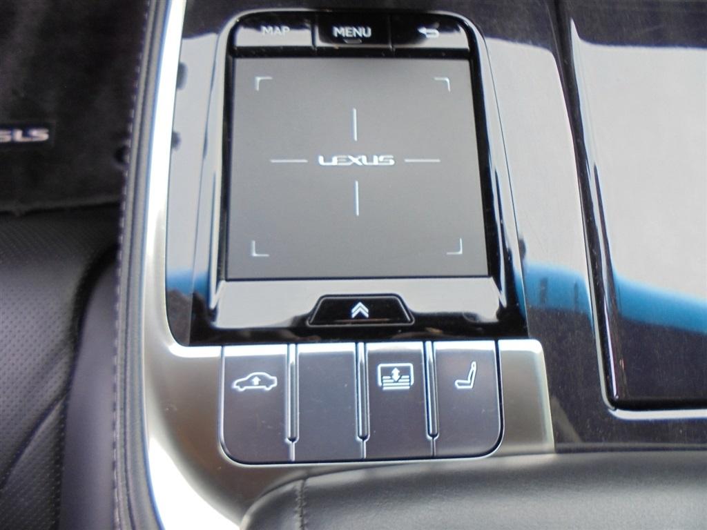 Lexus LS LS 500 RWD 2019