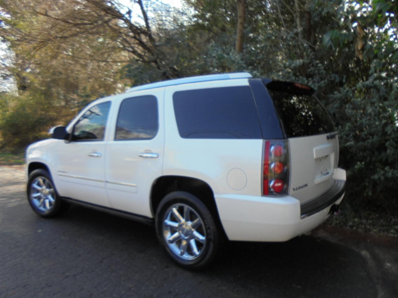 GMC Yukon Denali 2WD 2013