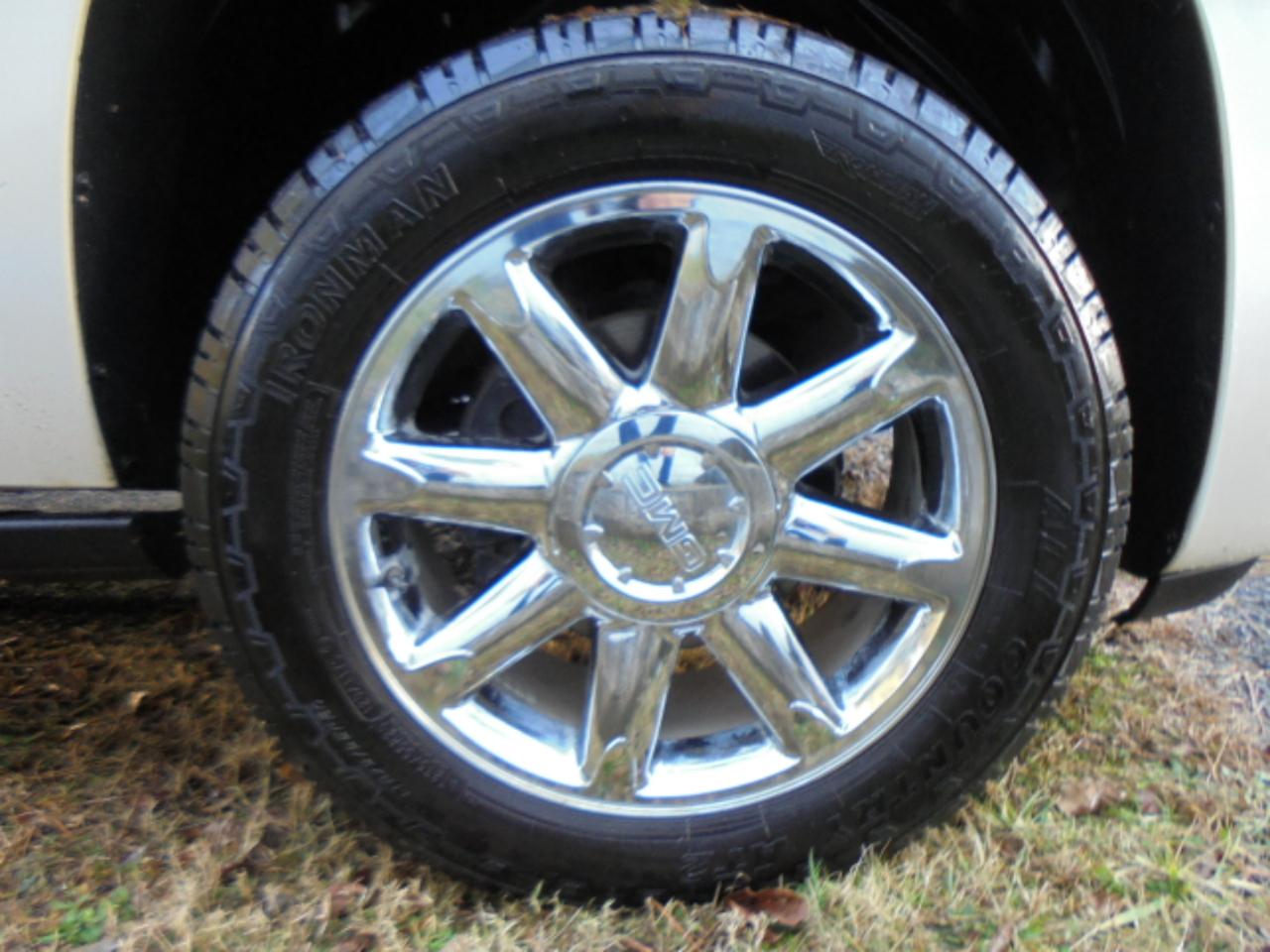 GMC Yukon Denali 2WD 2013