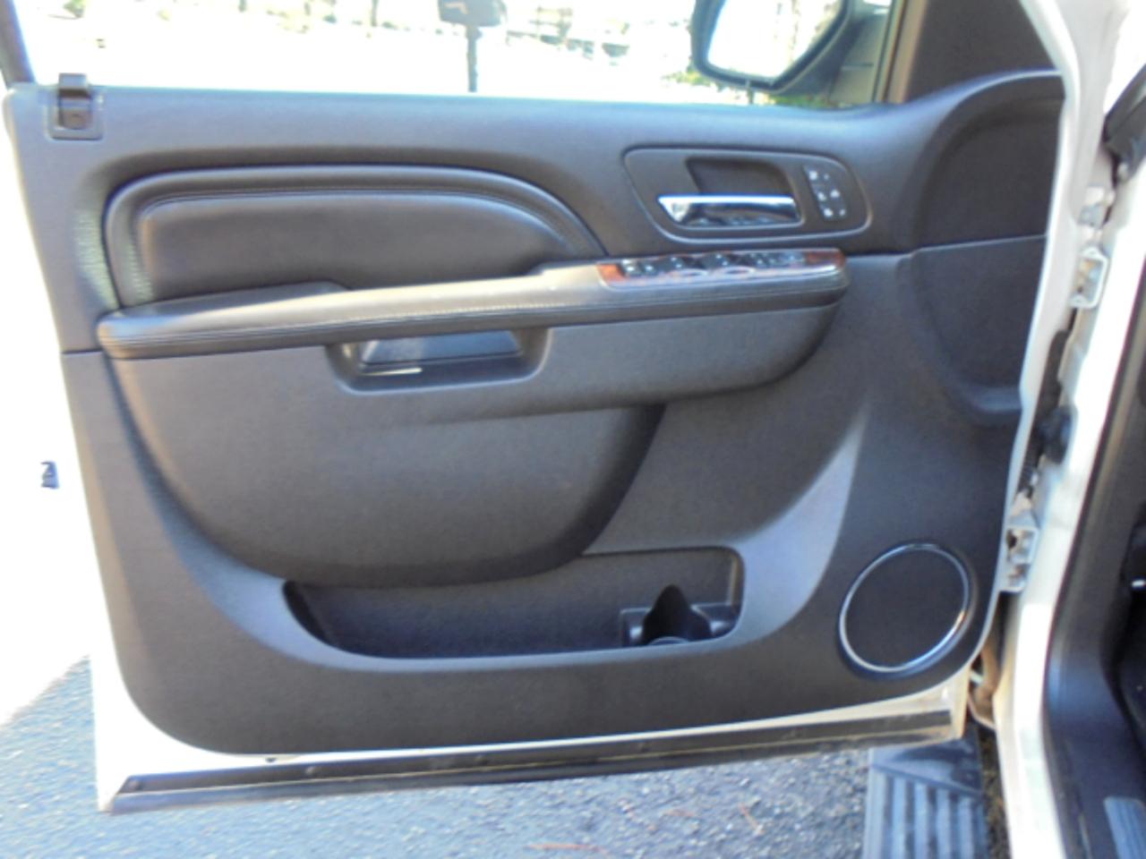 GMC Yukon Denali 2WD 2013