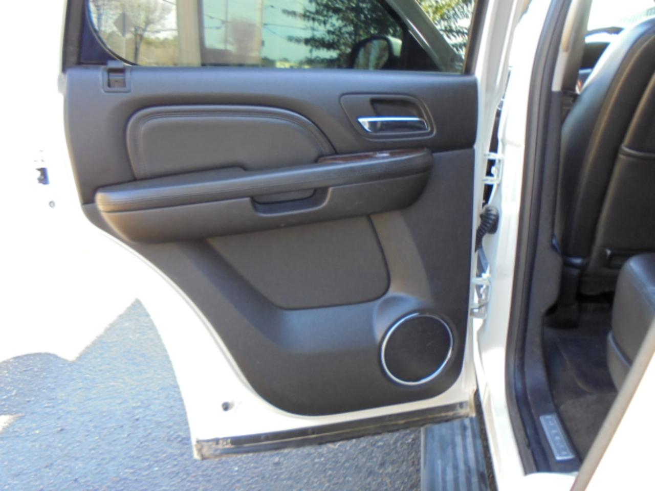 GMC Yukon Denali 2WD 2013