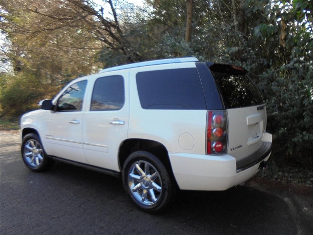 GMC Yukon Denali 2WD 2013