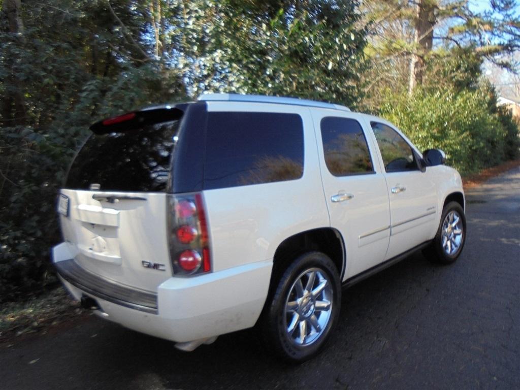 GMC Yukon Denali 2WD 2013