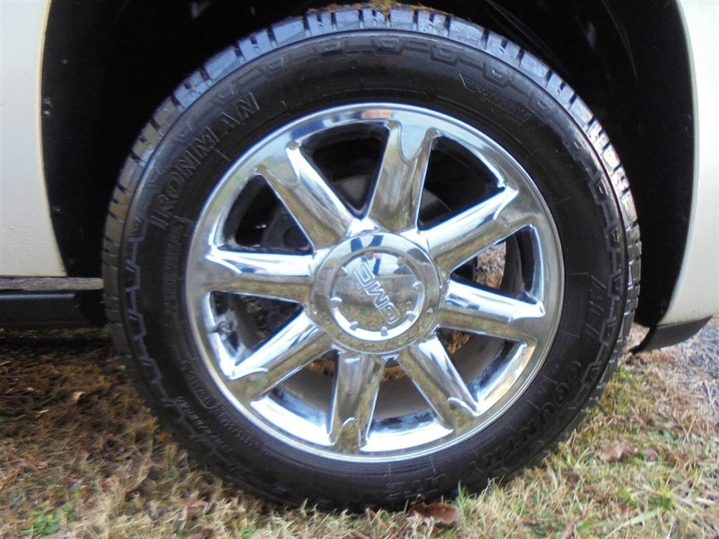 GMC Yukon Denali 2WD 2013