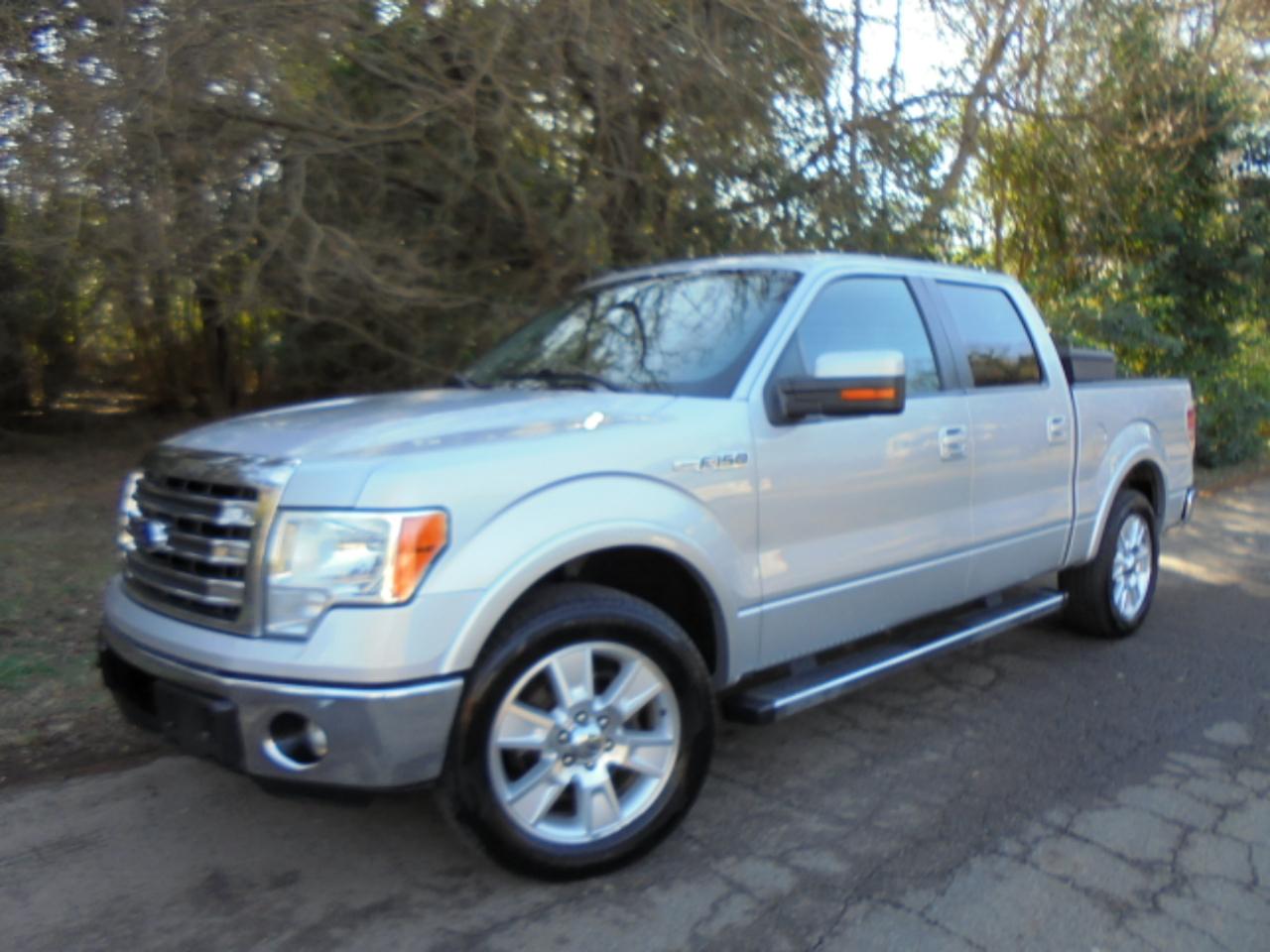 2013 Ford F-150 2WD SuperCrew 145" Lariat