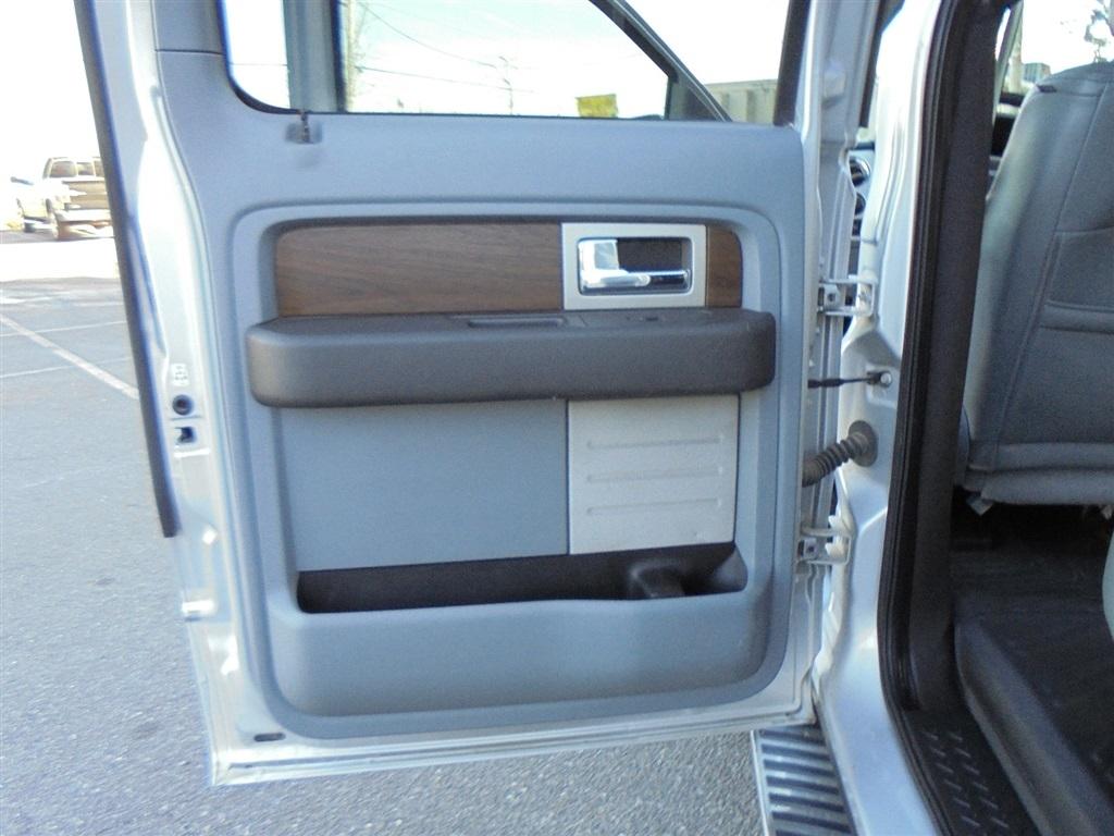 Ford F-150 2WD SuperCrew 145" Lariat 2013