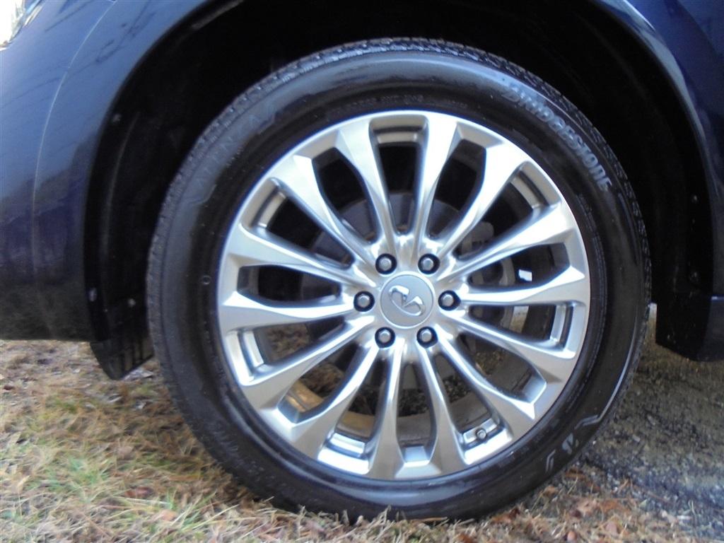 Infiniti QX80 AWD 2017