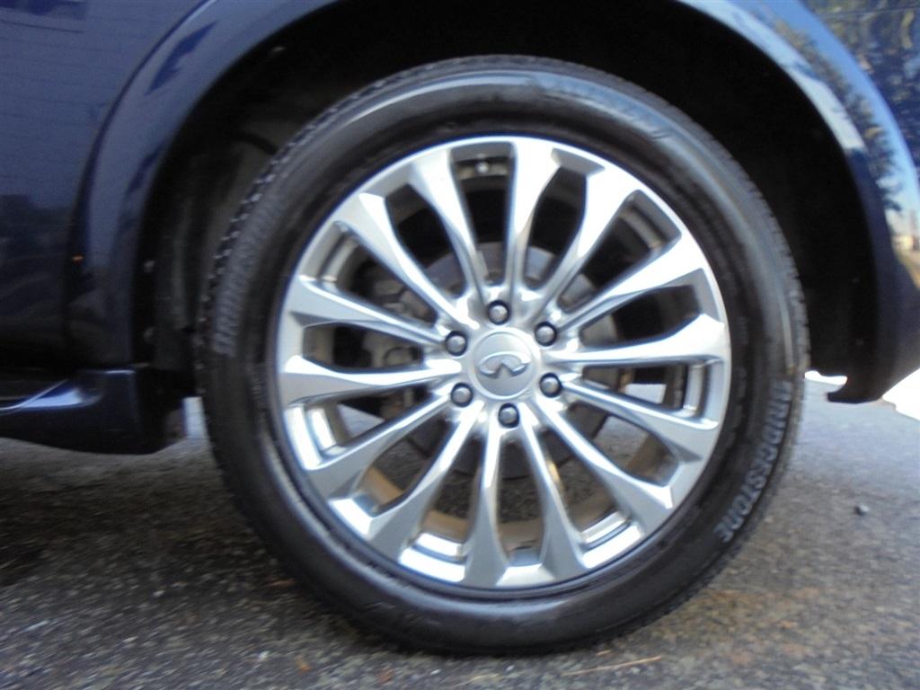 Infiniti QX80 AWD 2017