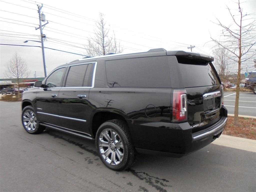 GMC Yukon XL 2WD 4dr Denali 2015