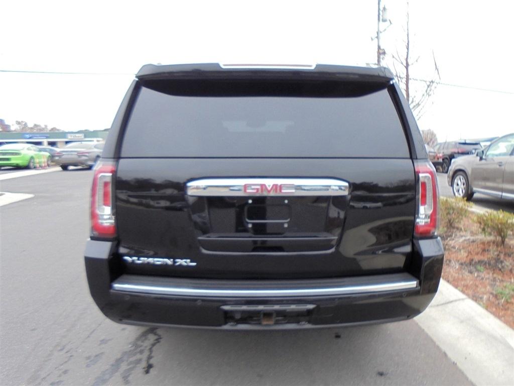 GMC Yukon XL 2WD 4dr Denali 2015