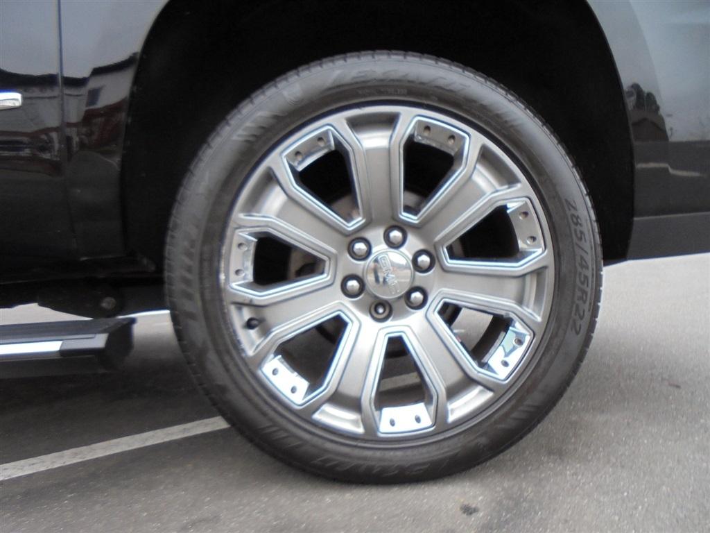 GMC Yukon XL 2WD 4dr Denali 2015