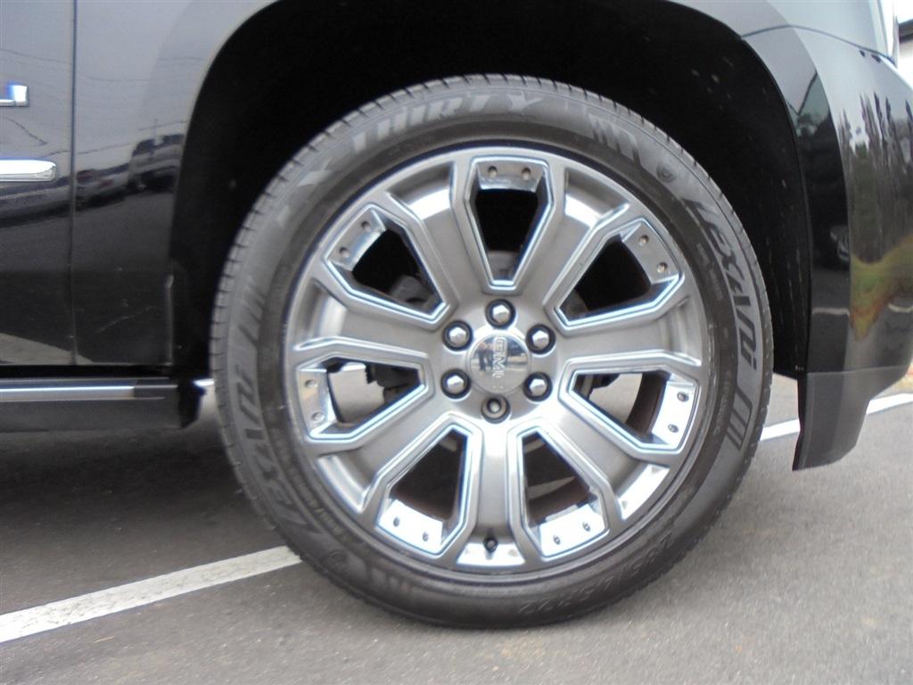 GMC Yukon XL 2WD 4dr Denali 2015