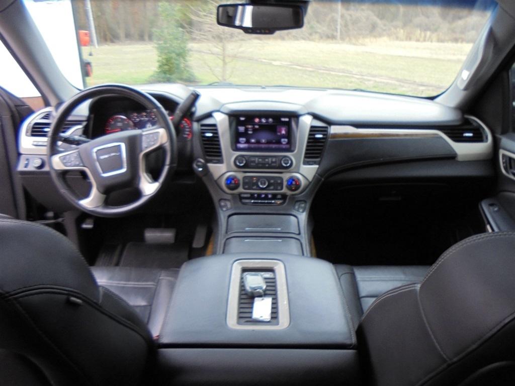 GMC Yukon XL 2WD 4dr Denali 2015