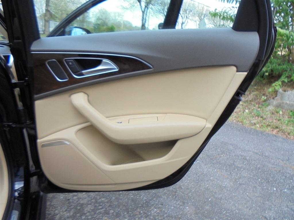 Audi A6 4dr Sdn quattro 3.0T Prestige 2012