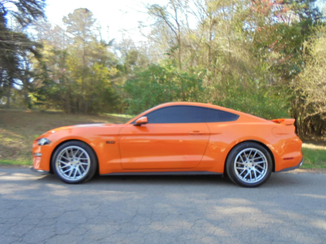 Ford Mustang GT Premium 2D Coupe 2021