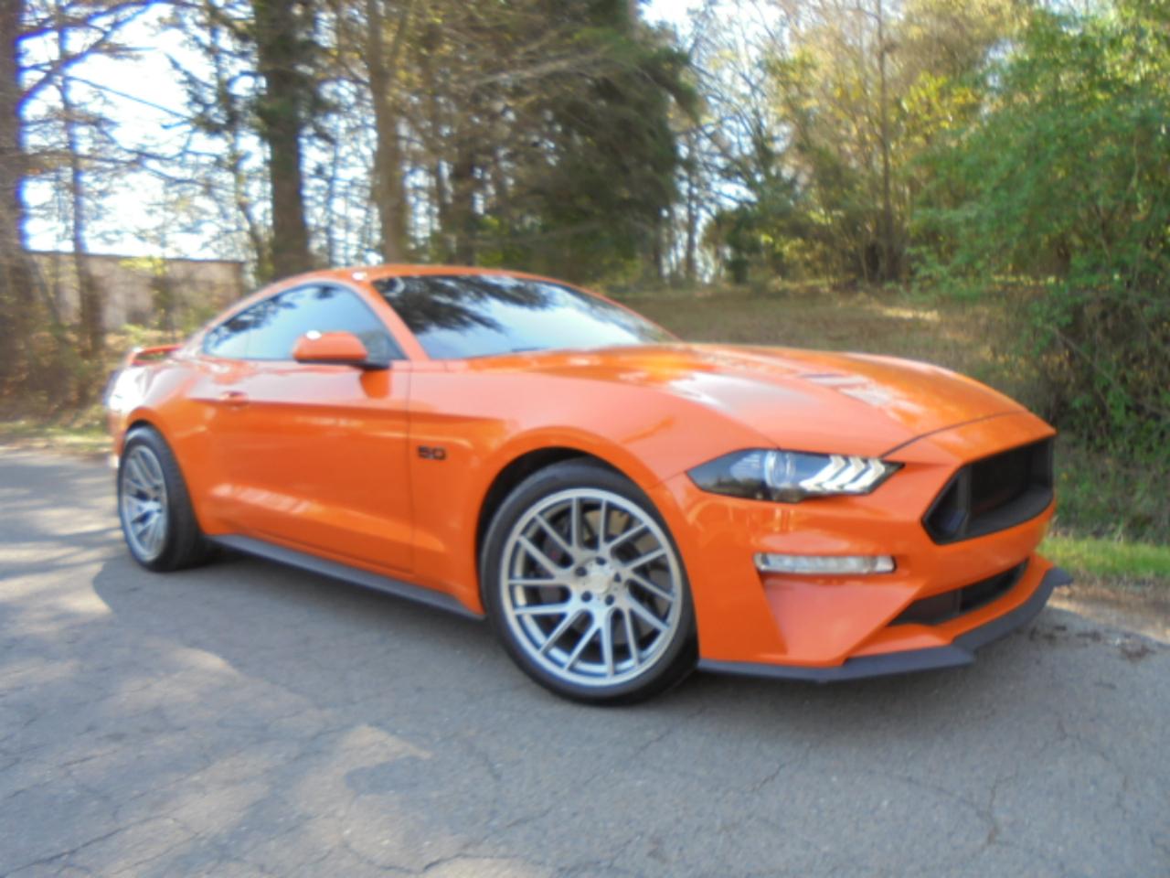 Ford Mustang GT Premium 2D Coupe 2021