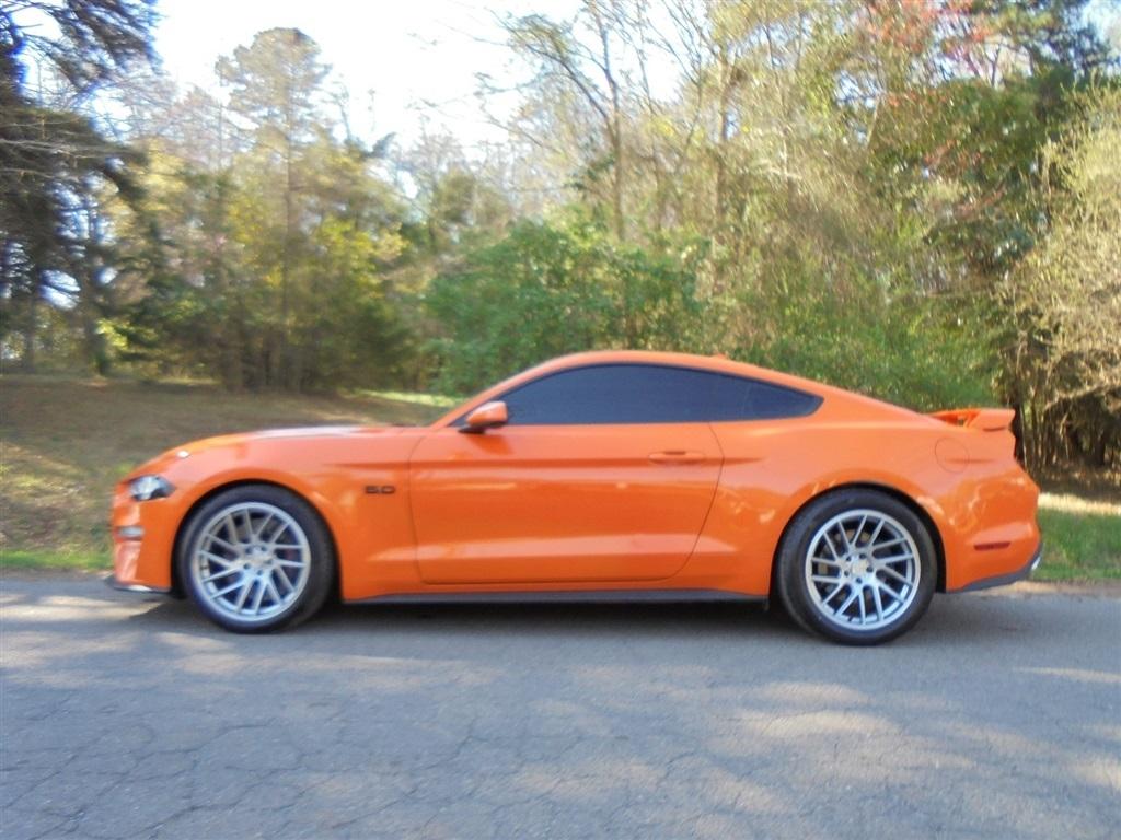 Ford Mustang GT Premium 2D Coupe 2021