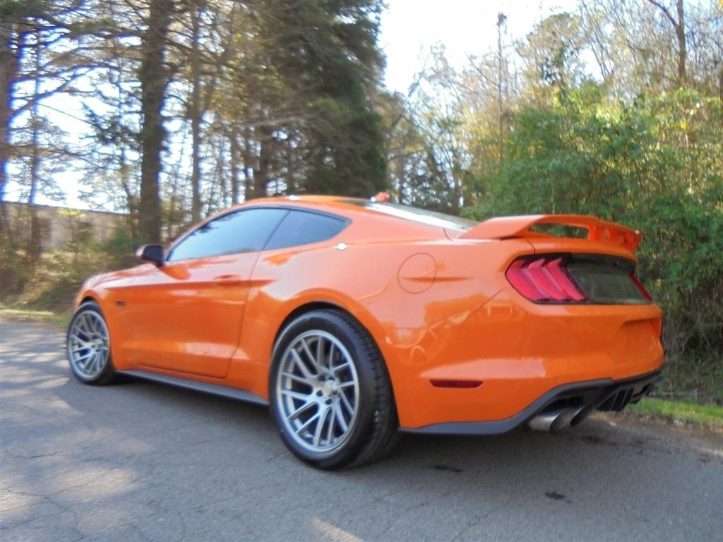 Ford Mustang GT Premium 2D Coupe 2021