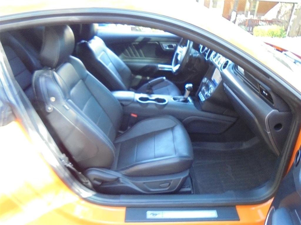 Ford Mustang GT Premium 2D Coupe 2021