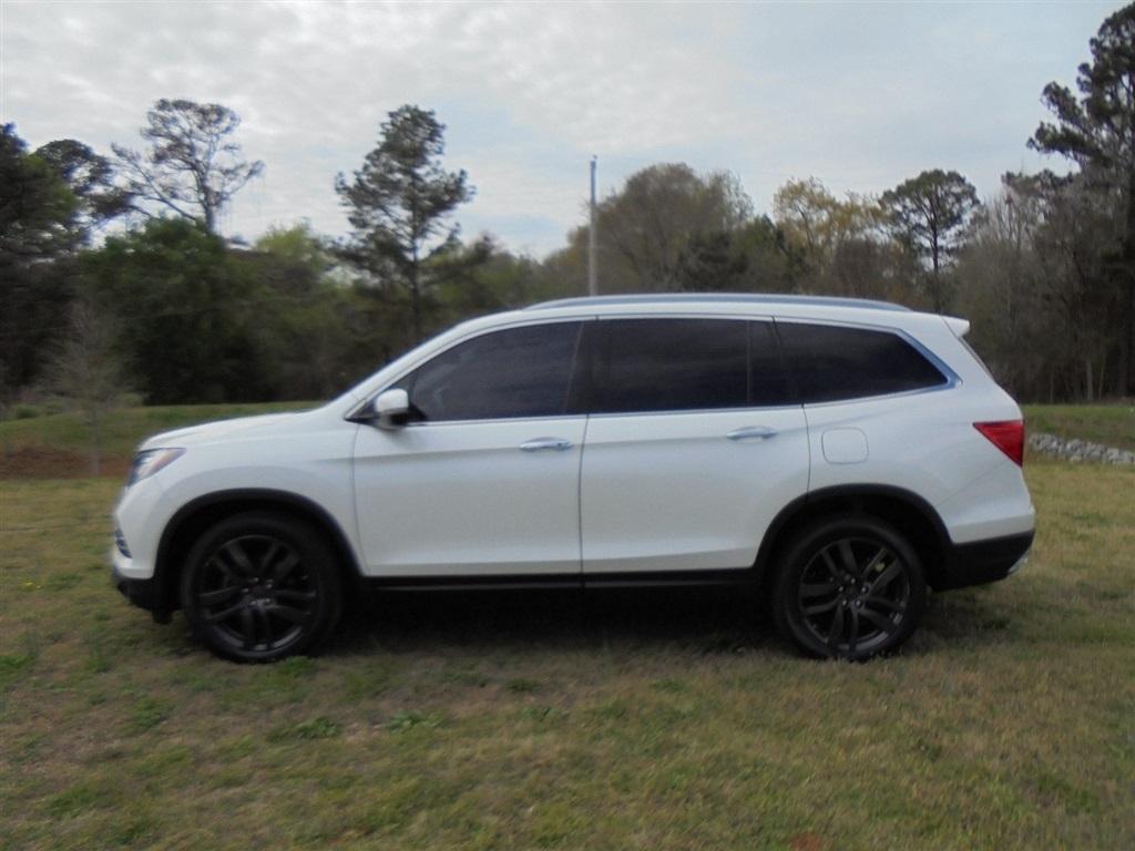 Honda Pilot Touring AWD 2017