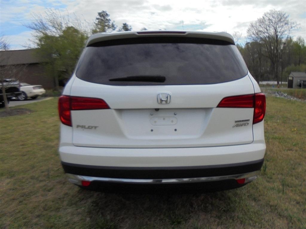 Honda Pilot Touring AWD 2017