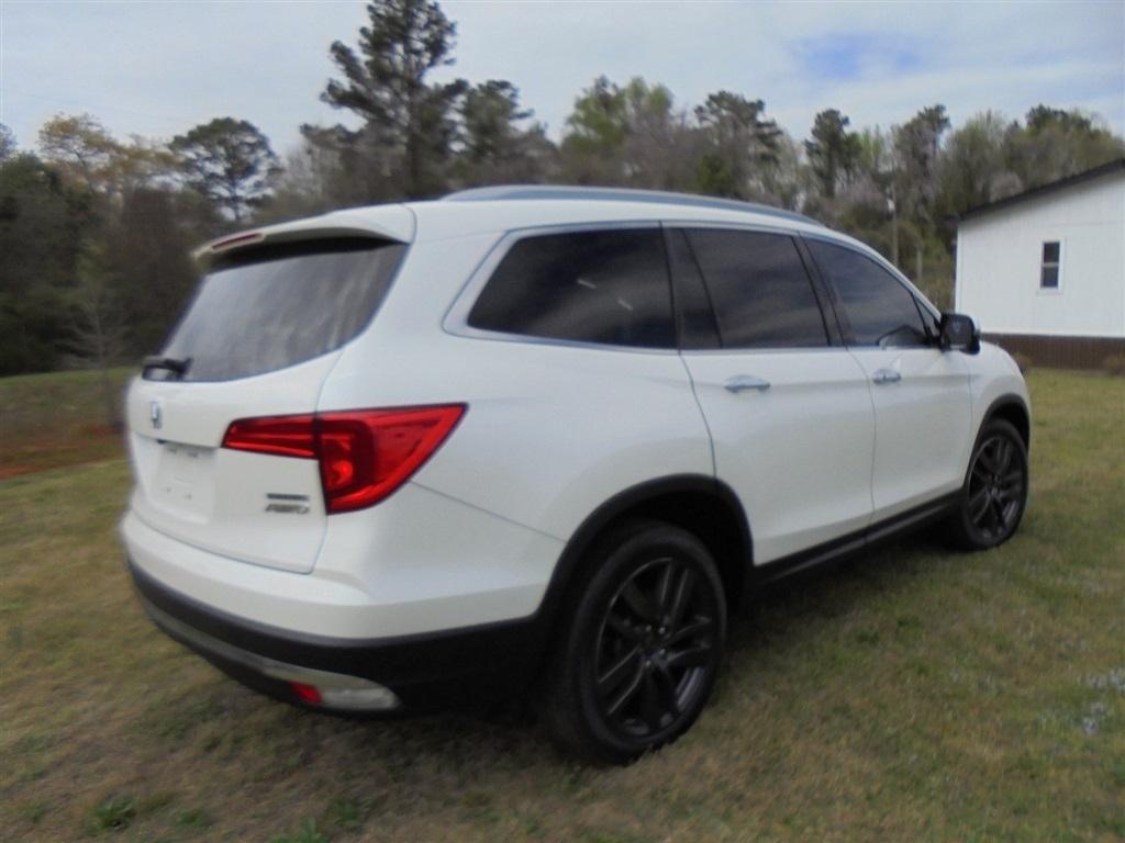 Honda Pilot Touring AWD 2017
