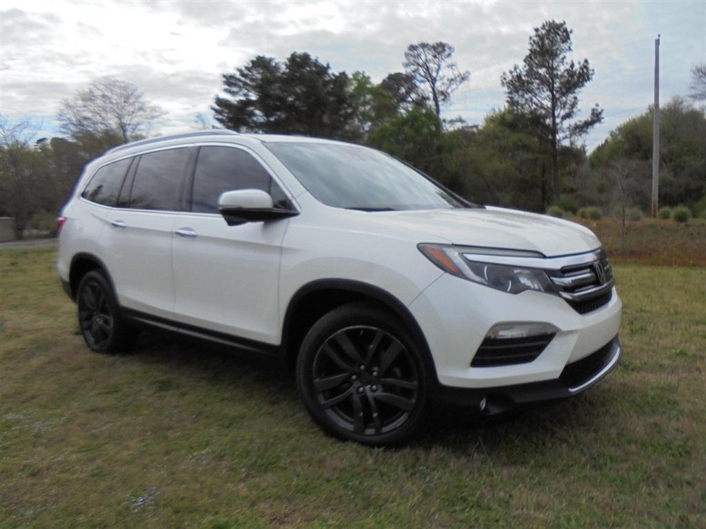 Honda Pilot Touring AWD 2017