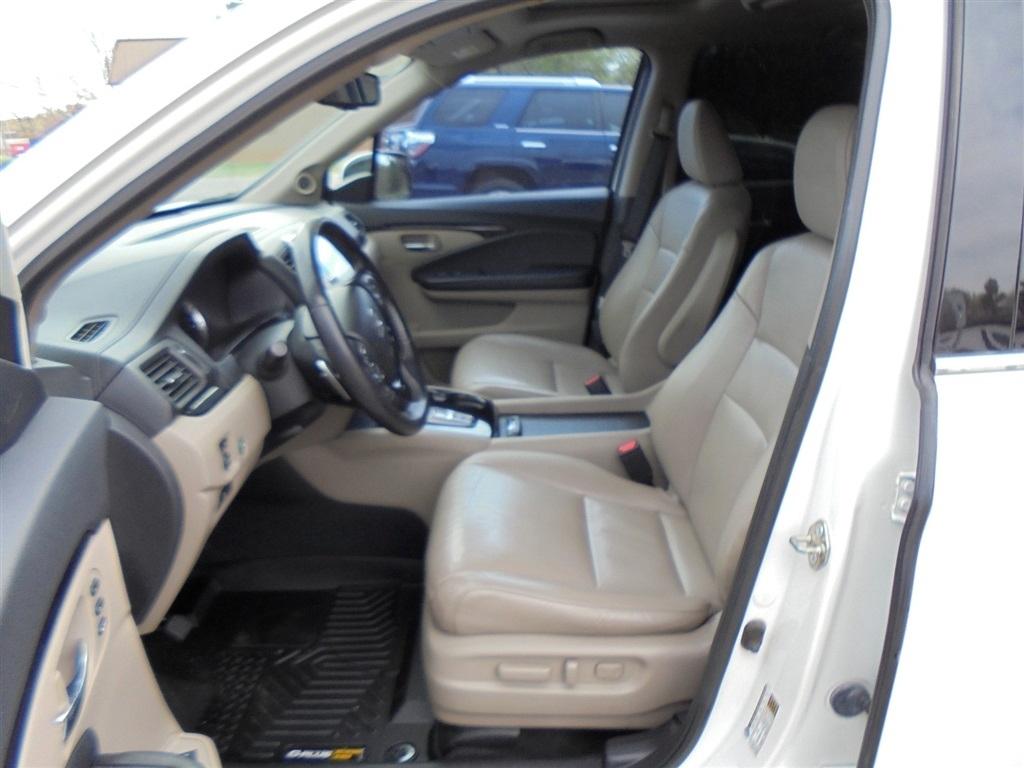 Honda Pilot Touring AWD 2017